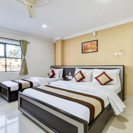 Pleasant Days Hotel Chennai Esterno foto