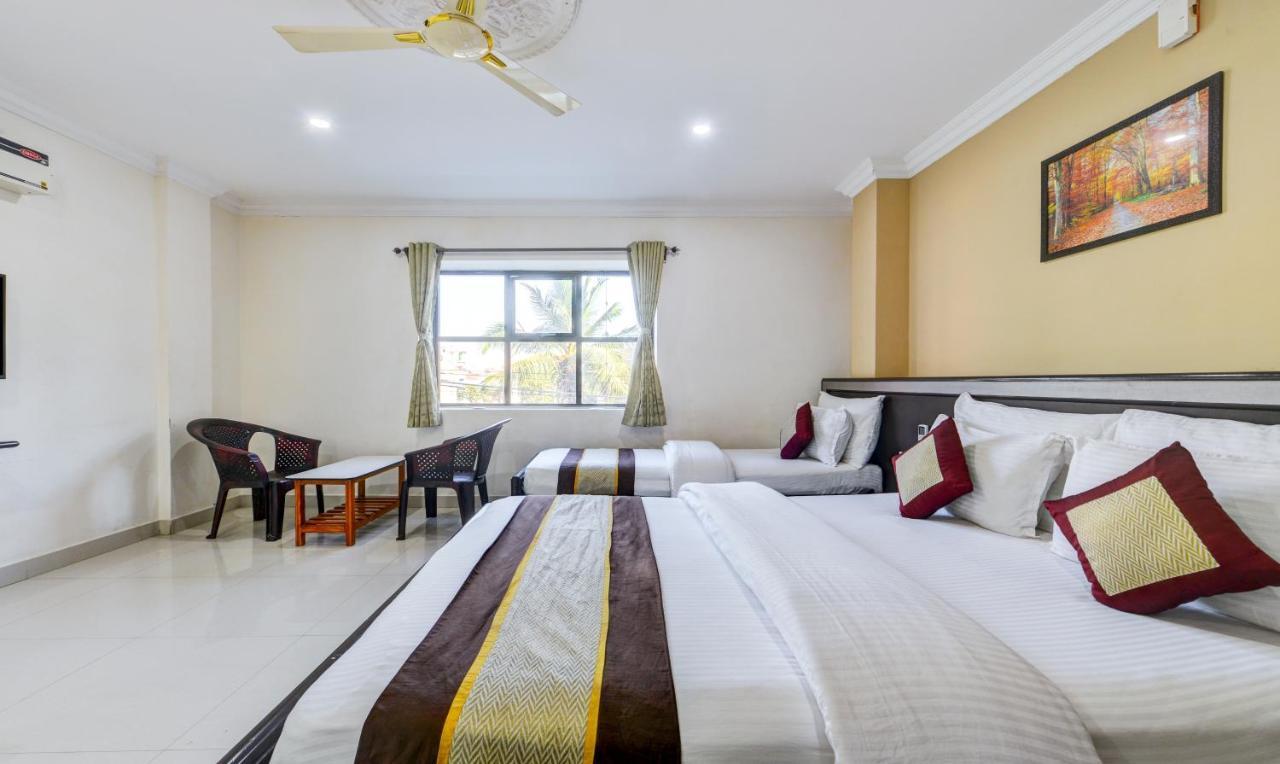 Pleasant Days Hotel Chennai Esterno foto
