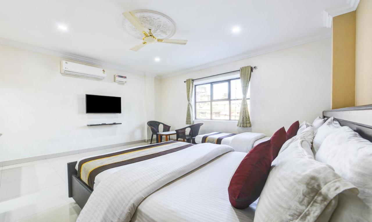 Pleasant Days Hotel Chennai Esterno foto