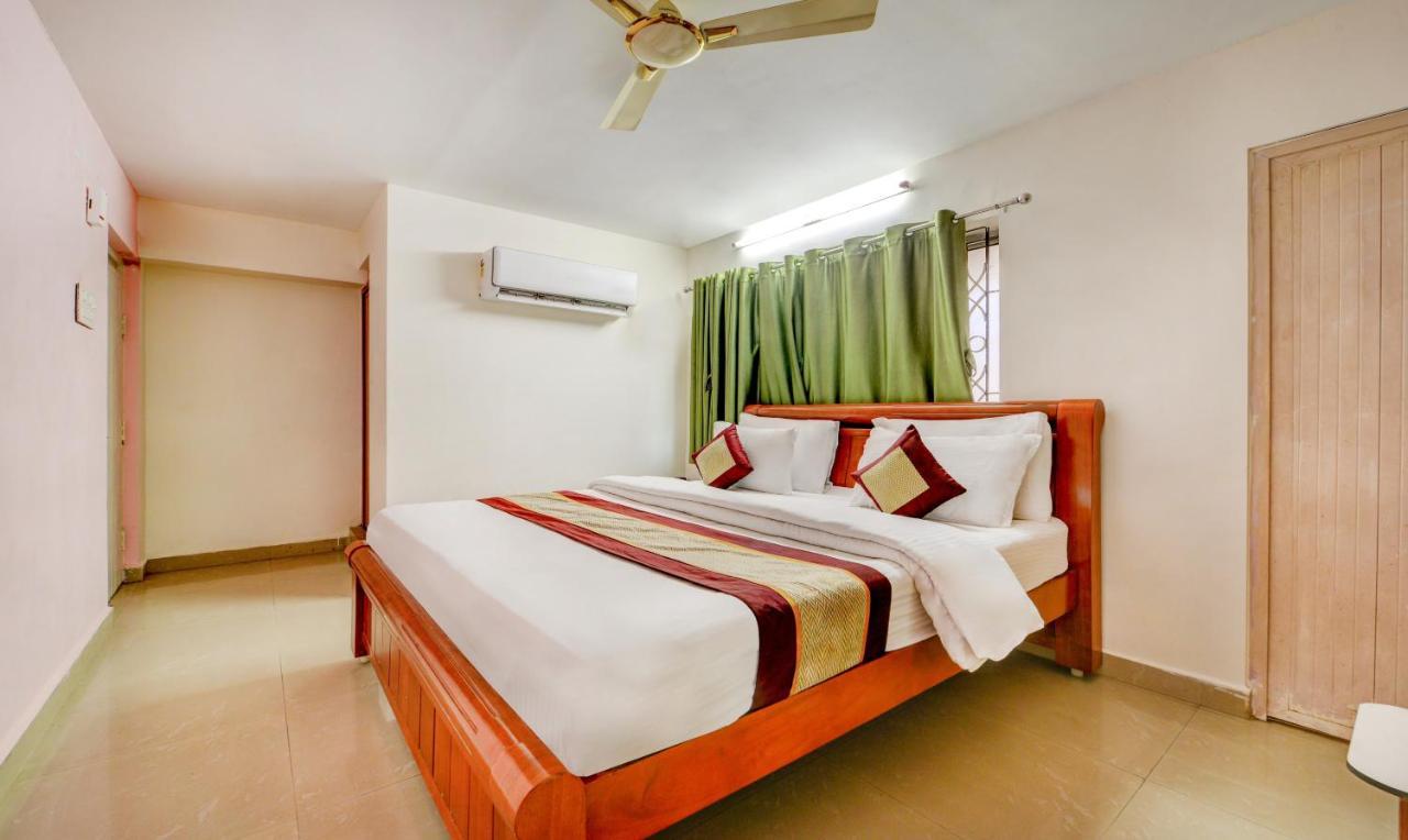 Pleasant Days Hotel Chennai Esterno foto