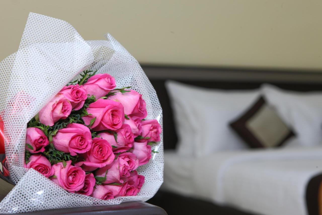 Pleasant Days Hotel Chennai Esterno foto