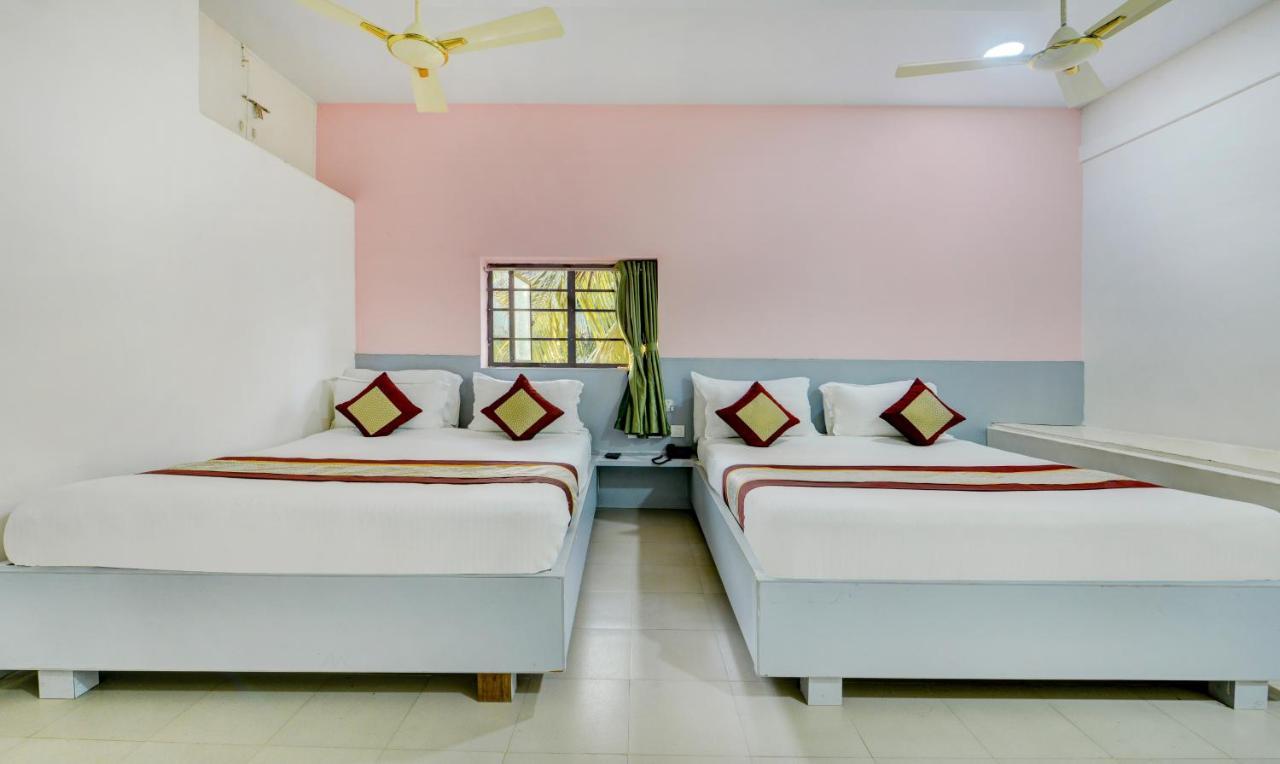 Pleasant Days Hotel Chennai Esterno foto