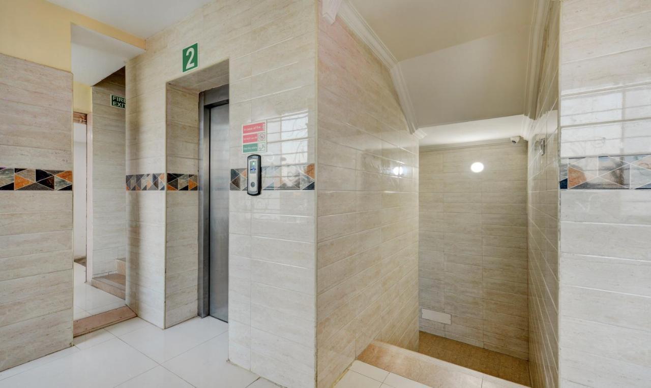 Pleasant Days Hotel Chennai Esterno foto