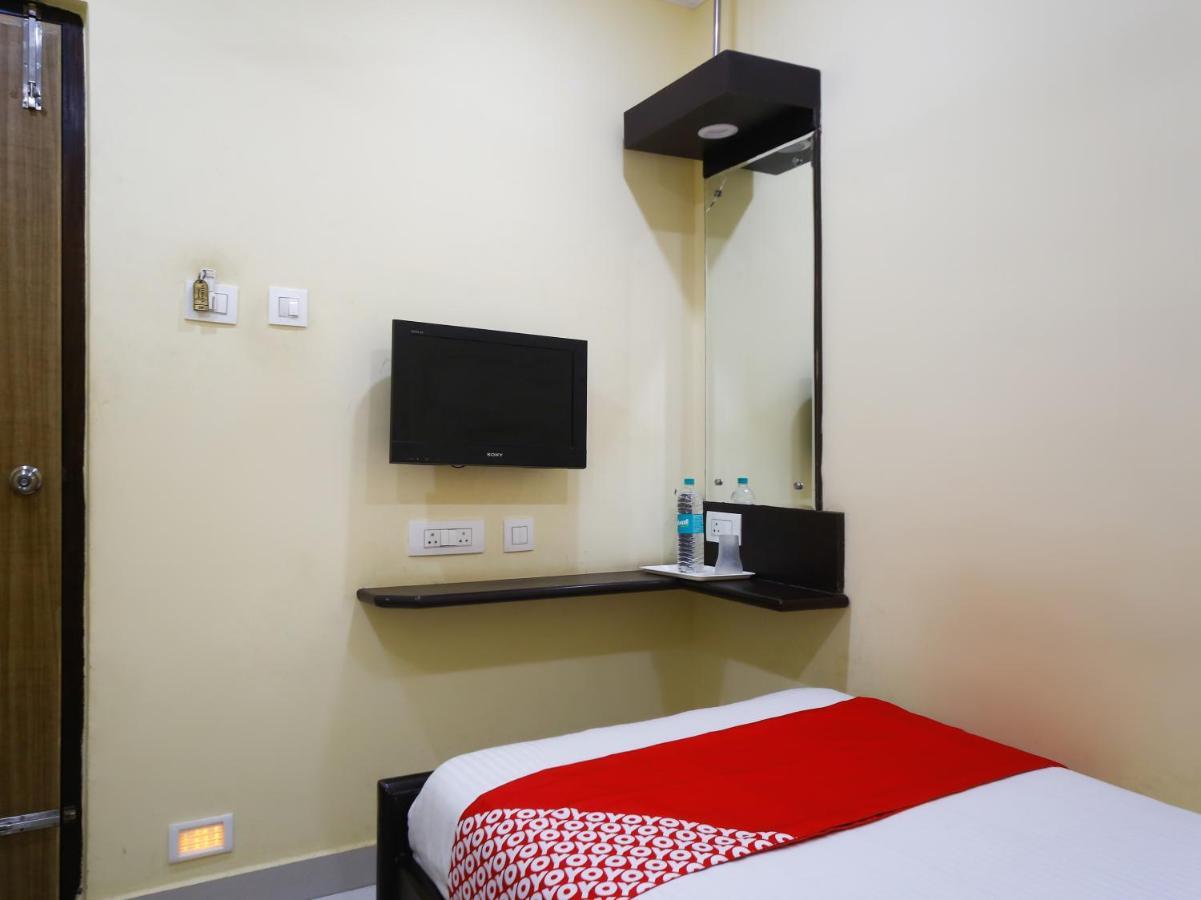 Pleasant Days Hotel Chennai Esterno foto